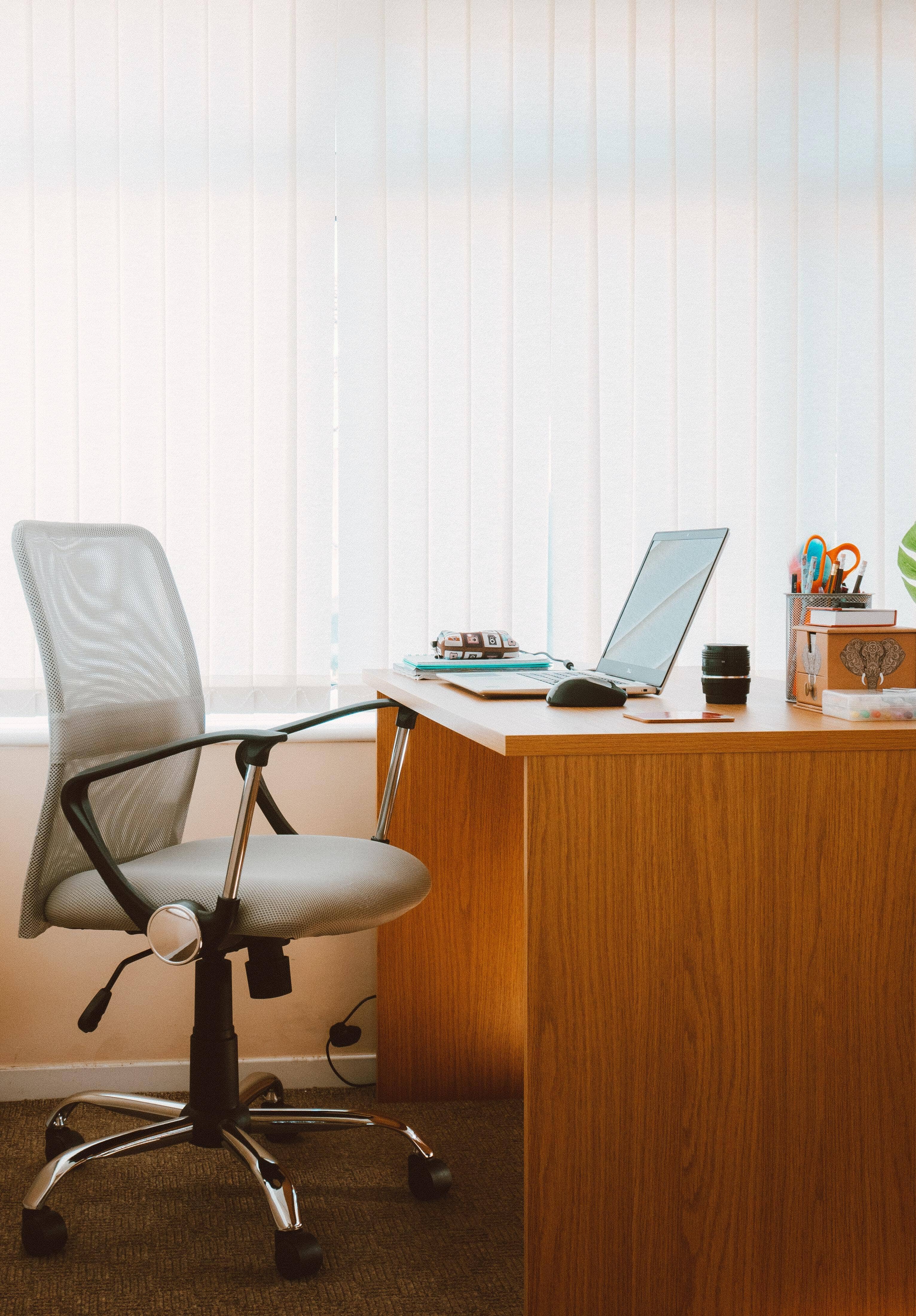 Classification of Office Chairs – A Buying Guide (2021) 