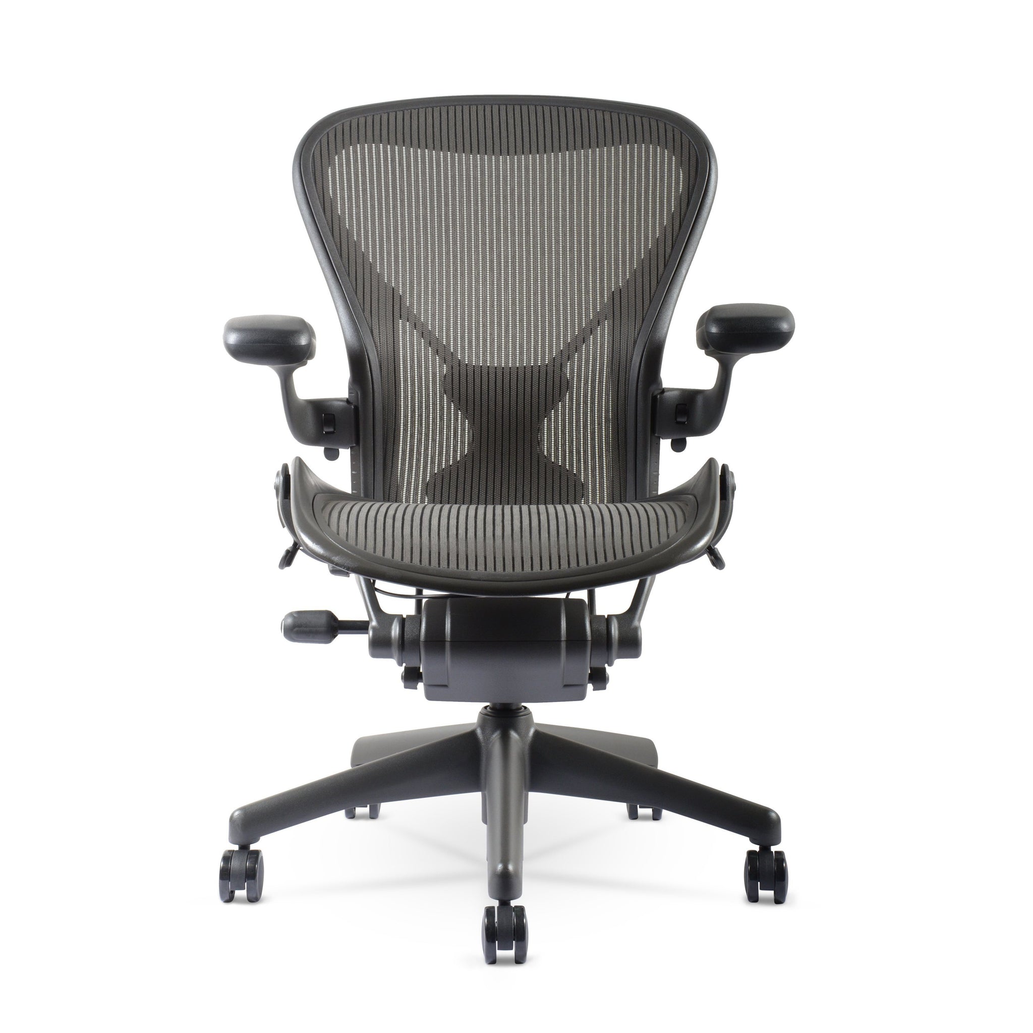 Classic Aeron Chair | Carbon | (Renewed)–