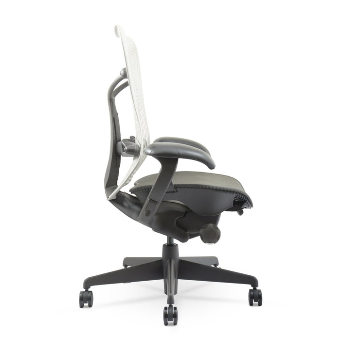 Mirra Chair (Renewed) | White - chairorama