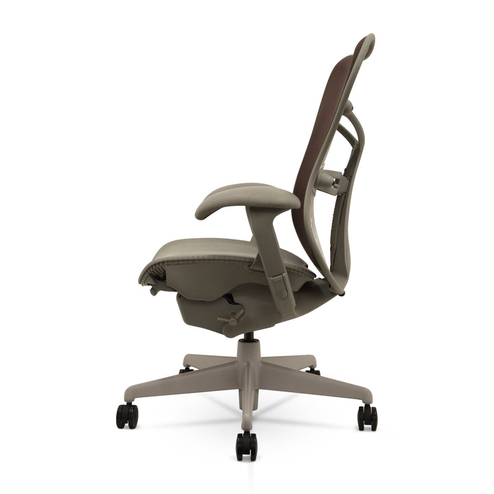 Herman Miller Mirra Chair (Renewed) | Brown - chairorama